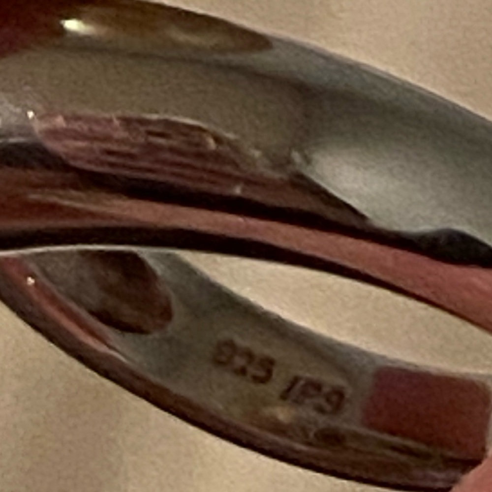 Ring - Picture 2 of 6